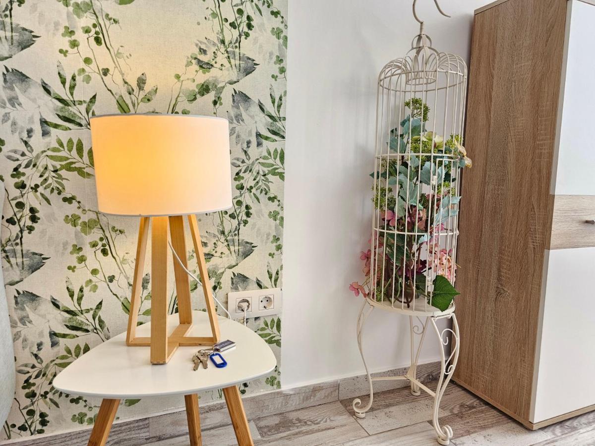 New Loft Sweet Holidays, Playa De Los Cristianos 로스크리스티아노스 외부 사진